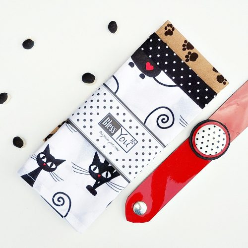 BlessYou Handkerchiefs - size M – "Black&white cats"